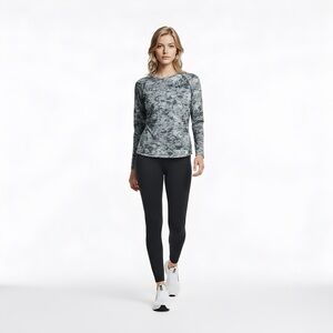 Under Armour Women's Green Camo Long Sleeve Top